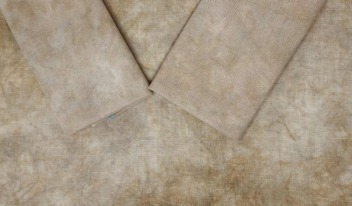 One More Reproduction - 32 Hand Dyed Linen - BeStitchMe