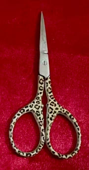 Leopard Scissors