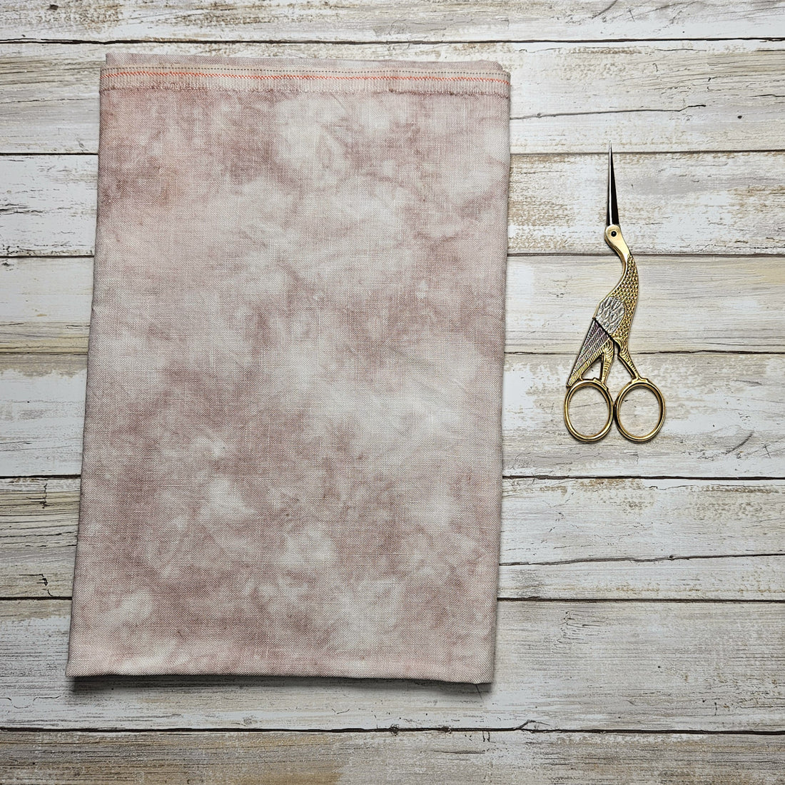 Crypt Cloth - 28 Hand Dyed Lugana - Lapin Loops