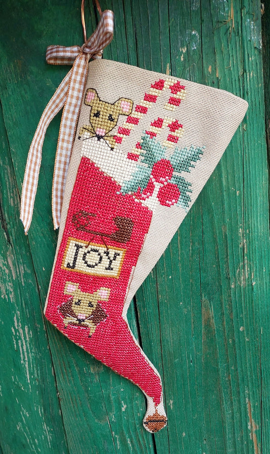 Primitive Stocking with Mice-All in One