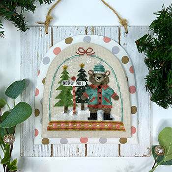 Winter Forest Snowglobe 2