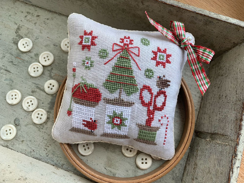 Christmas Spools Pinkeep