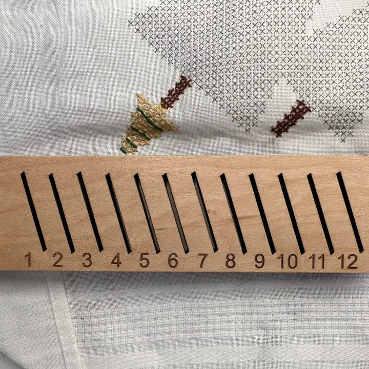 Wooden Bobbin Organizer - 12 Slot