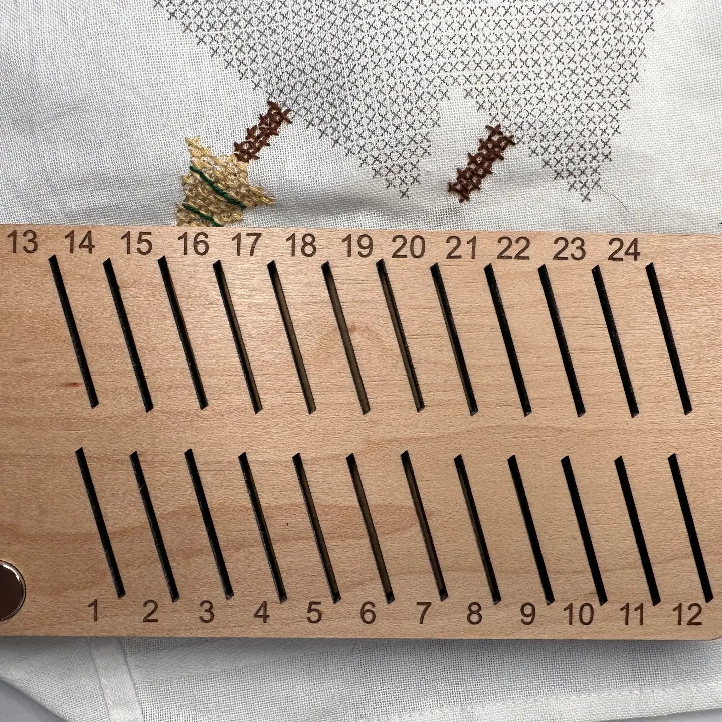 Wooden Bobbin Organizer - 24 Slot