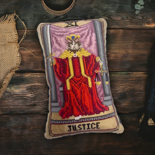 Cat Tarot XI: Justice