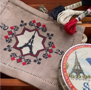 Le Tricolor - Chart and Collector Tin