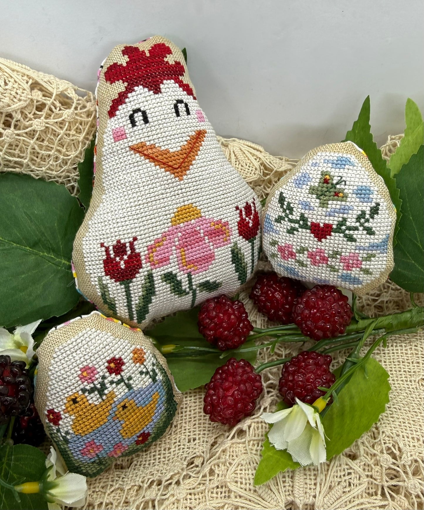 Hen and Eggs - Moms and Cubs